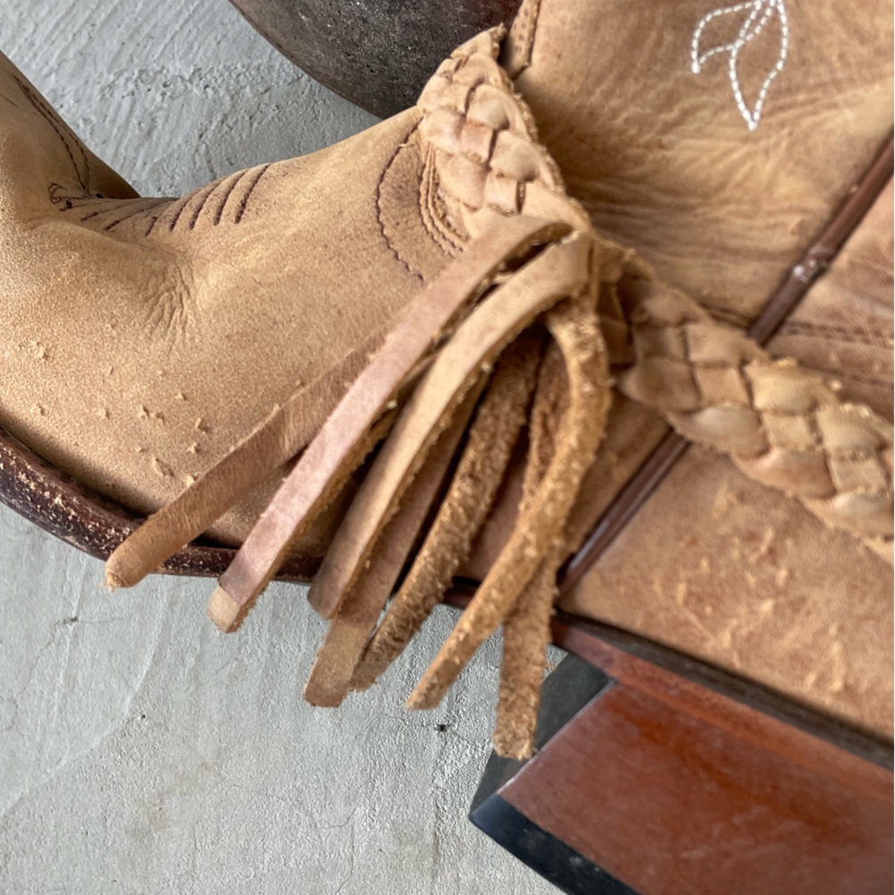 Shyanne | Embroidered Cowgirl Boots - Picture 4 of 8